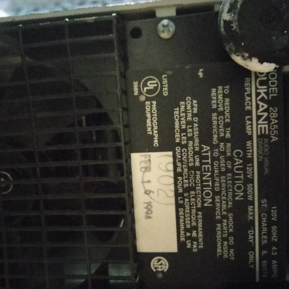 VINTAGE DUKANE 500 SILENT FILM STRIP SLIDE PROJECTOR MODEL 28A55 - Picture 2 of 2